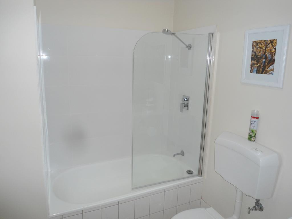 Ashwood Apartments - Bellerive Apartment