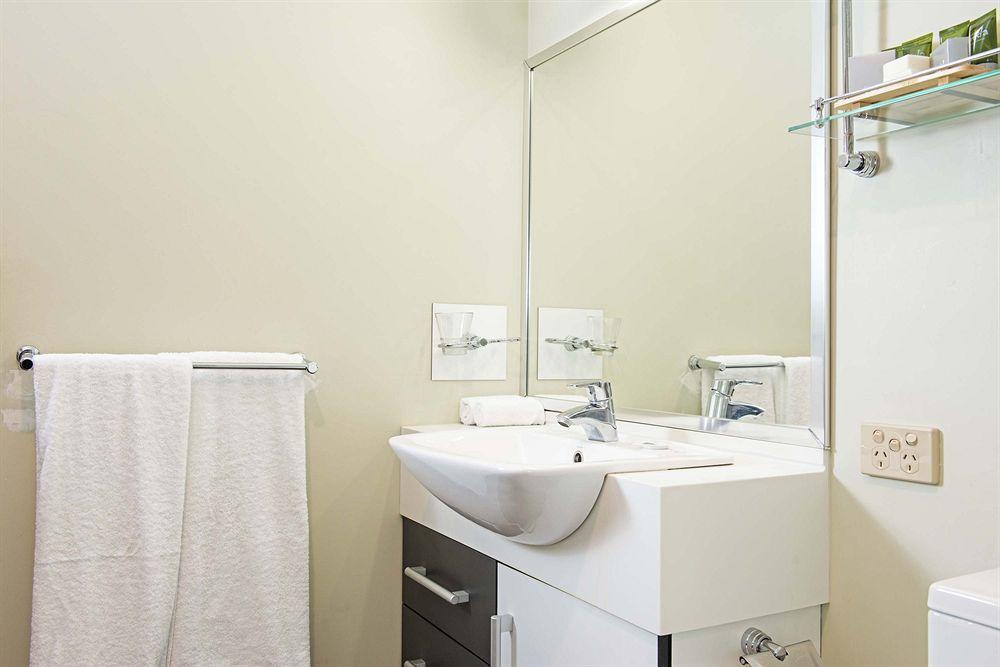 Aparthotel Mantra One Sandy Bay Road 4*