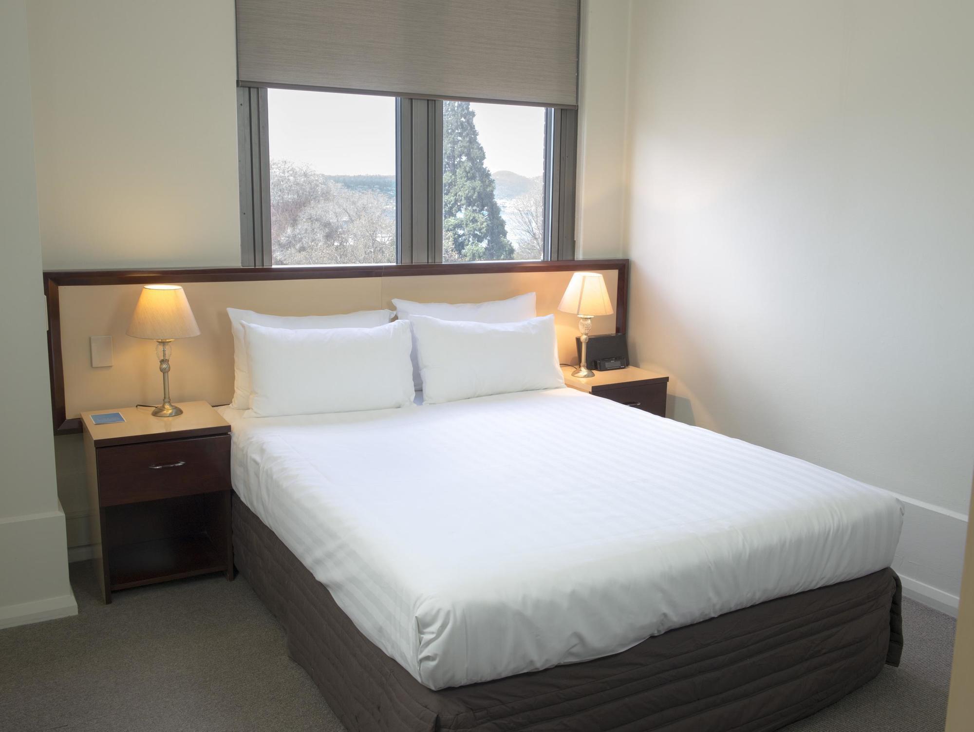 Aparthotel Mantra One Sandy Bay Road 4*