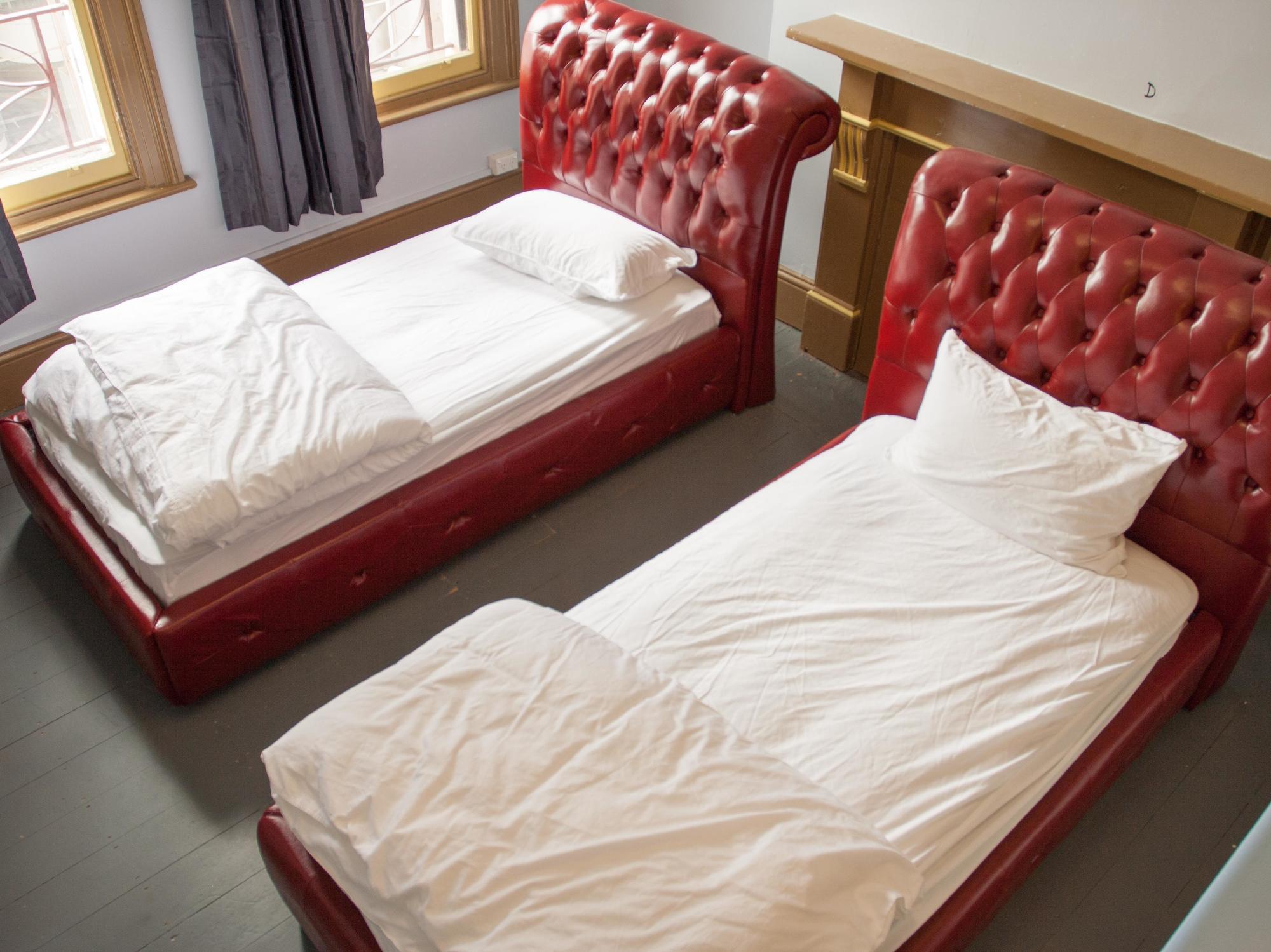 Backpackers Imperial Hostel