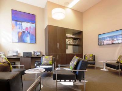 Aparthotel Mantra Collins 4*