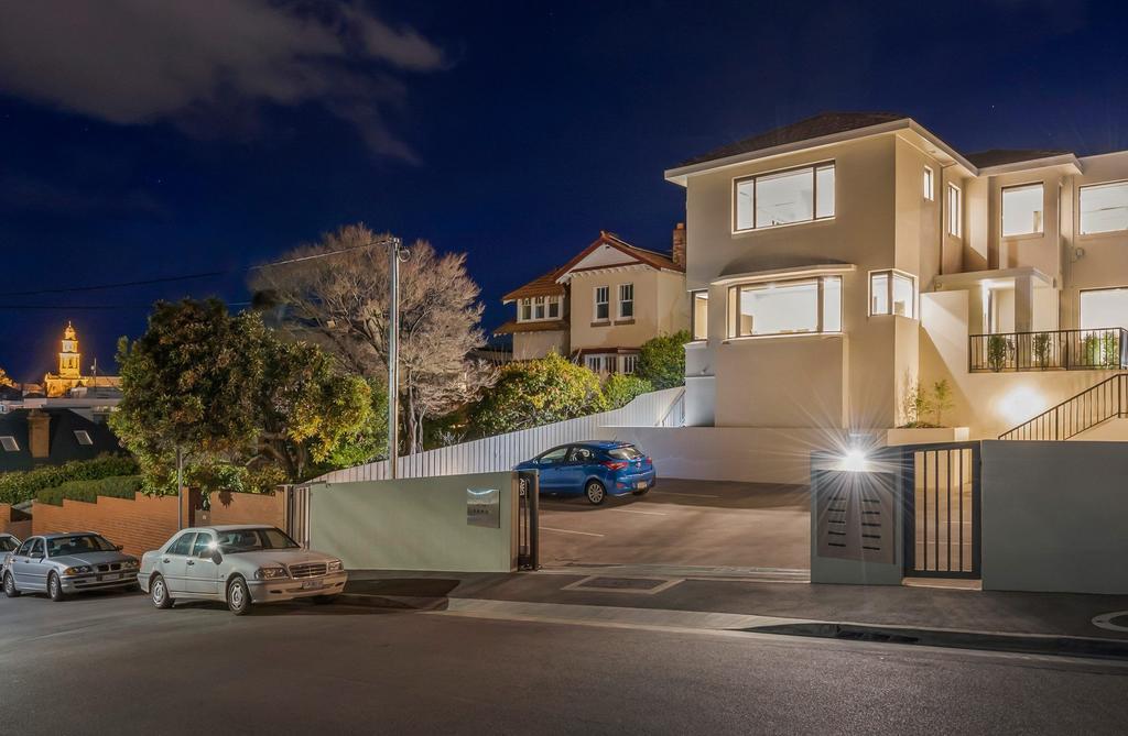 110 Hampden Aparthotel