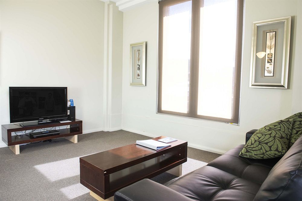 Mantra One Sandy Bay Road 4*