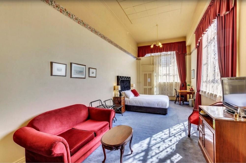 The Macquarie 4*