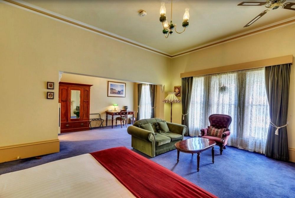 The Macquarie 4*