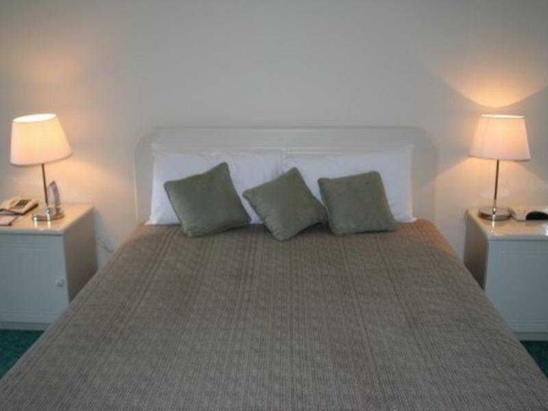Waterfront Aparthotel