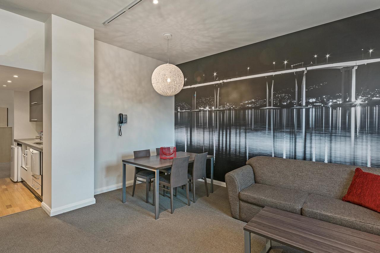 Aparthotel Mantra One Sandy Bay Road 4*