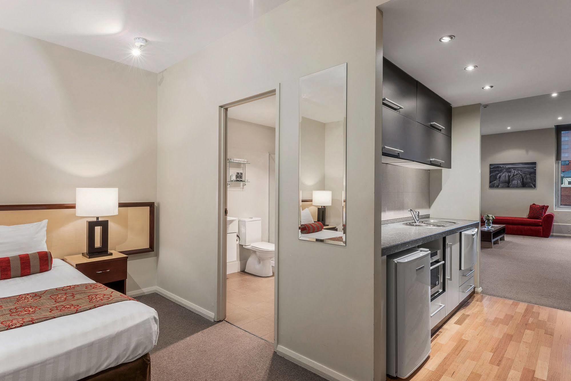 Aparthotel Mantra One Sandy Bay Road