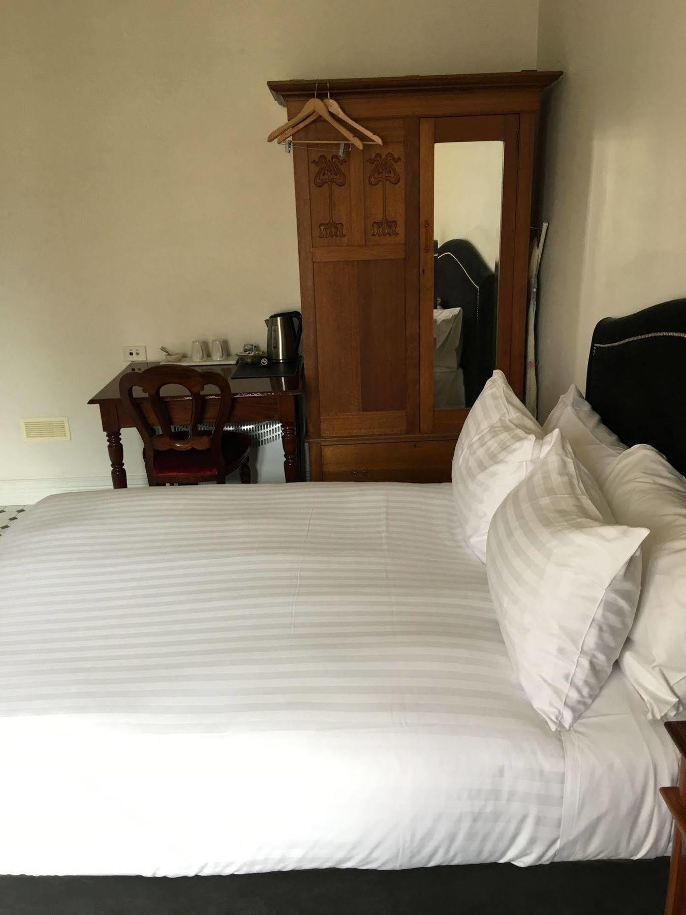 The Macquarie Hotel 4*