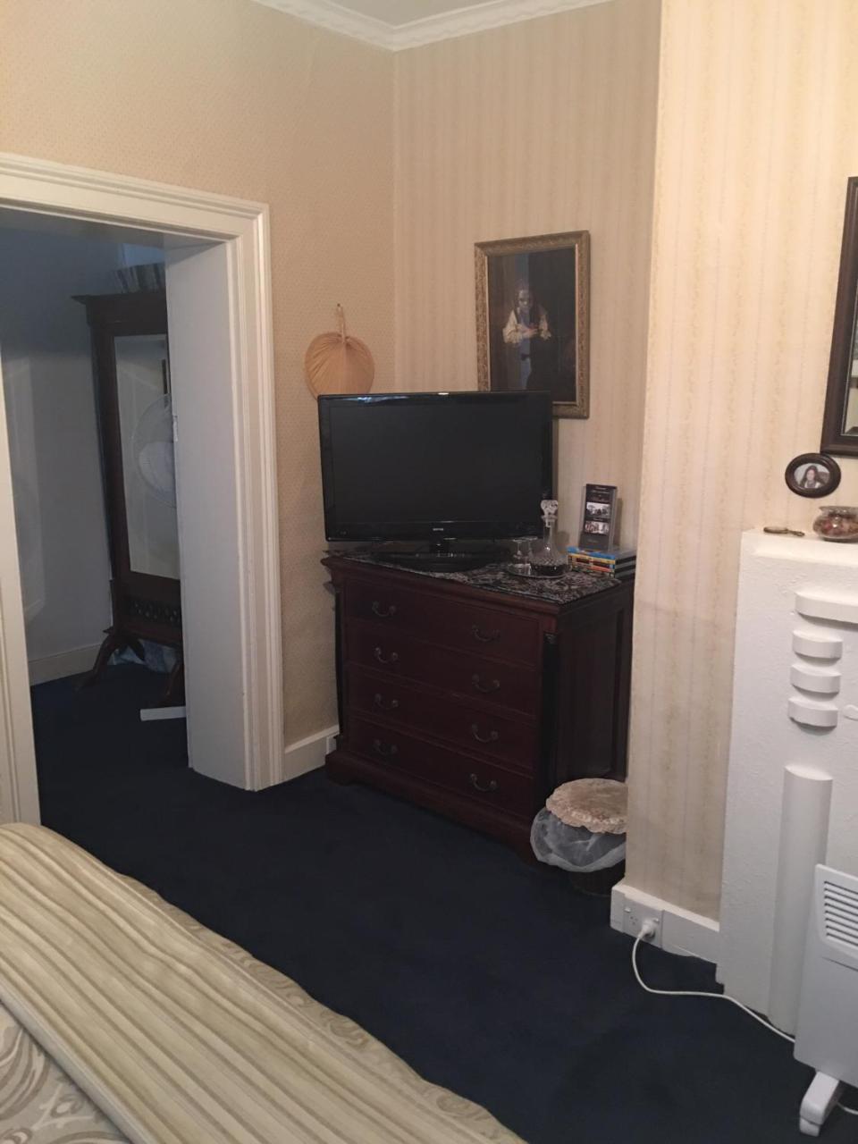Undine Colonial Bed & Breakfast