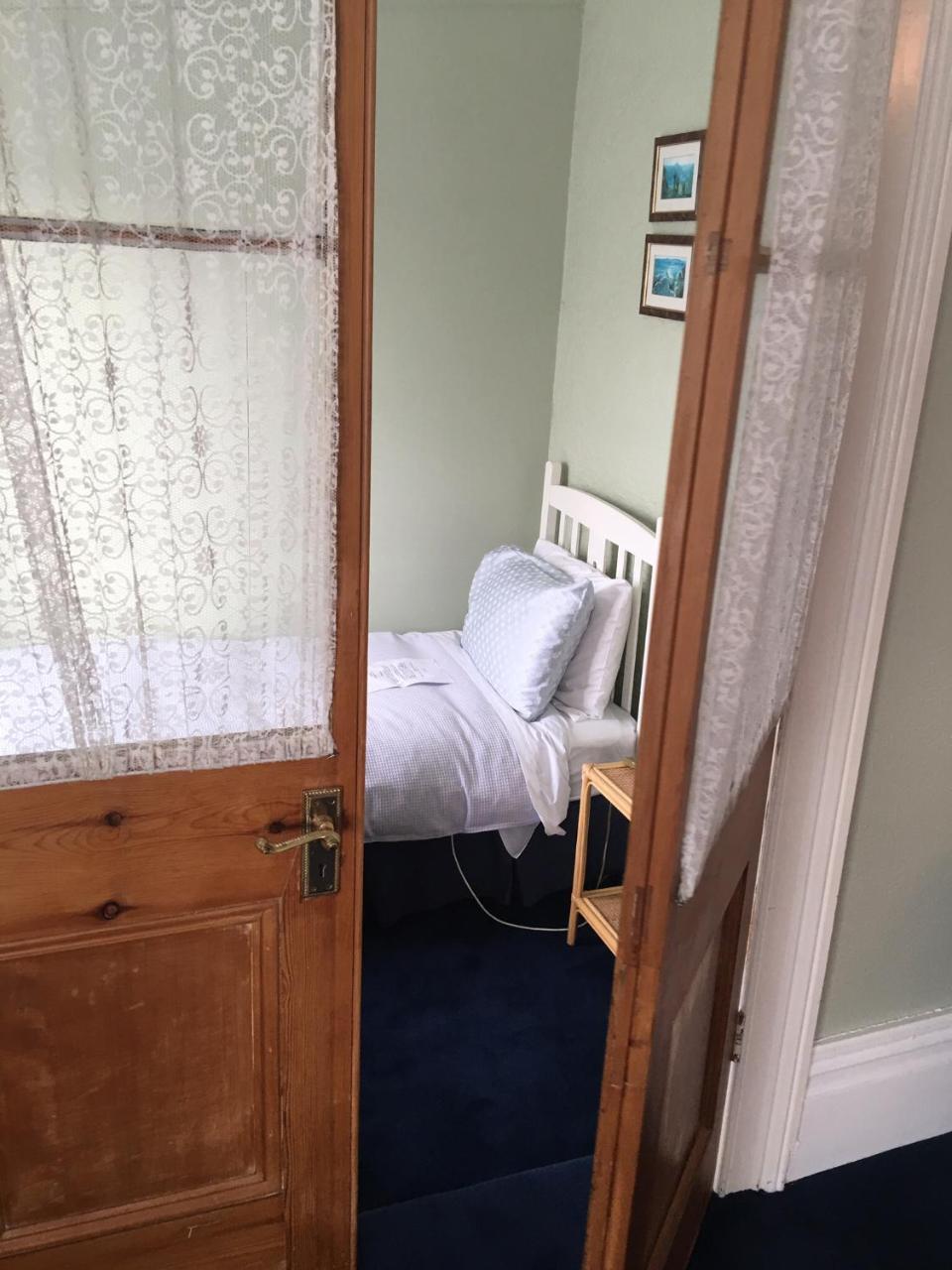 Undine Colonial Bed & Breakfast
