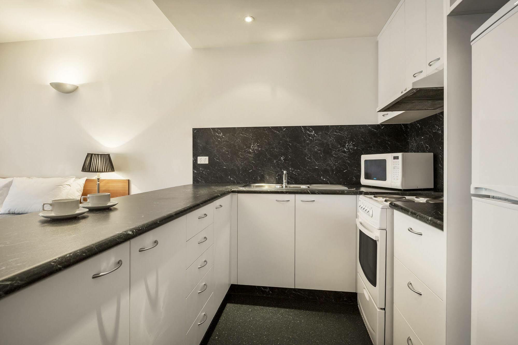 Quest Savoy 4* Hobart