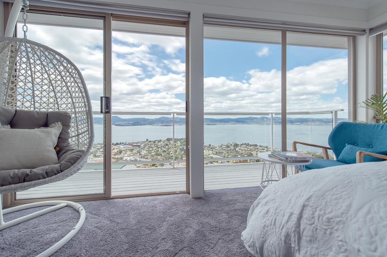 Nature & Relax House, Panoramic Sea View, Free Parking 37 * Hobart