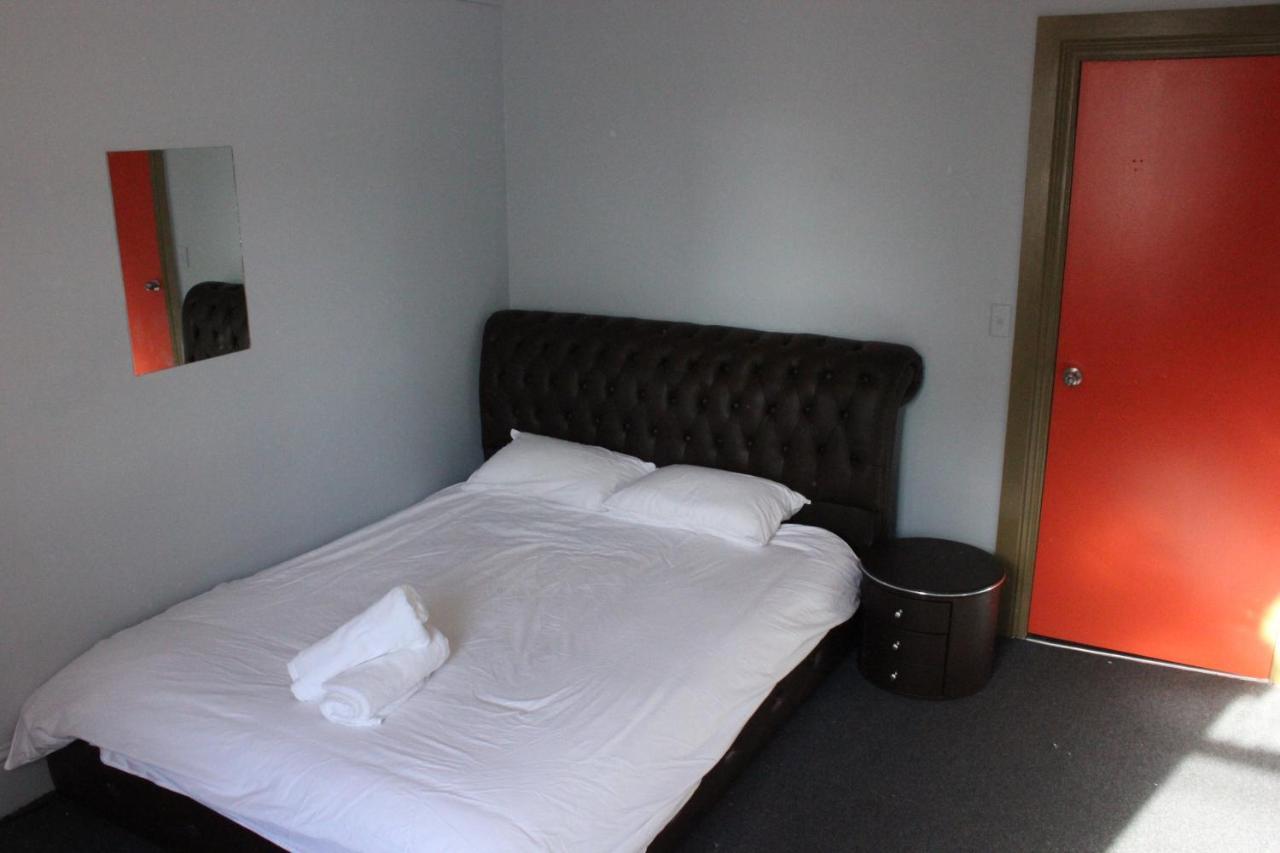 Backpackers Imperial Hostel