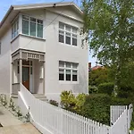 Pillinger Street - Character-Rich Meets Contemporary