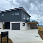 Albatross Rise - Modern Family Home