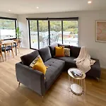 Albatross Rise - Modern Family Home