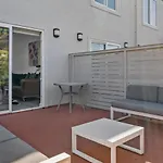 Modern, Central Apartment Footsteps To Salamanca
