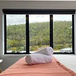 Albatross Rise - Modern Family Home