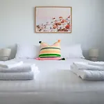 2 By The Beach, Sunny Stylish Beach Side Unit