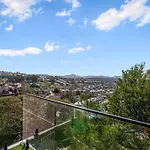 Large House Close To The City Tranquil Setting
