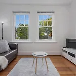 Best On Letitia Central Spacious Stylish Sleeps 6