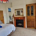 Lords Rest Apartment - Private And Central With Free Parking And Great Wifi