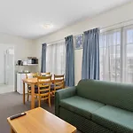 Martin Cash Motel