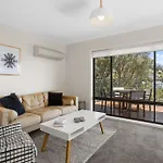 The View 2 Bed Unit With Stunning Hobart Outlook