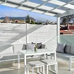 Lord Street Villa - Spacious Comfort & River Views