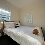 Hobart City Oasis With 3 Beds