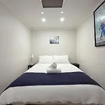 Heritage Building Penthouse Cbd Apartment