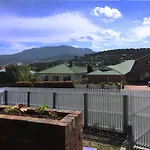 Kangaroo Bay Apartments