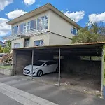 Bayley 2 - Walk To City From 2 Bedroom Apartment With City And Mountain Views