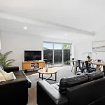 The Retreat At 165 New Renovated Unit Sleeps 6