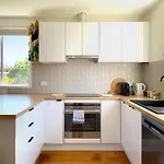 Quarry House - Bright And Renovated!