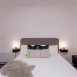 Harrington House Luxury Apartment In Cbd
