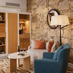 Islington Hotel