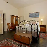 Edinburgh Gallery Bed & Breakfast