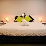 Heathfield Apartments