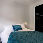 105 Mac Unique Apartments