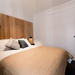 105 Mac Unique Apartments