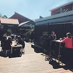 The Waratah Hotel