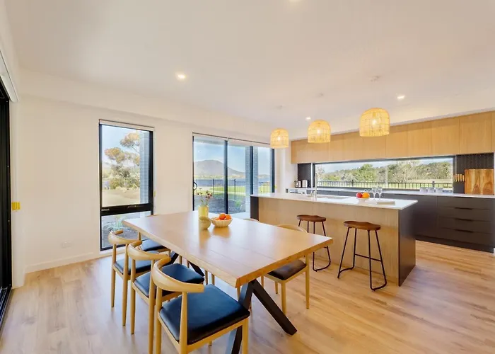 Hobart Luxury Waterfront Retreat 4Br Award-Winning Stay