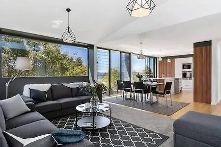 New Architect Designed Coastal Retreat-Water Views