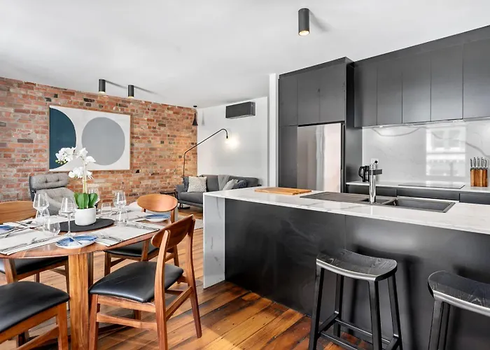 Explore The Quaint Cafe Locale From Saddlers House