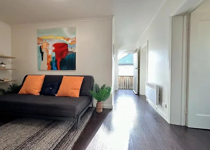 Hobart City Oasis With 3 Beds