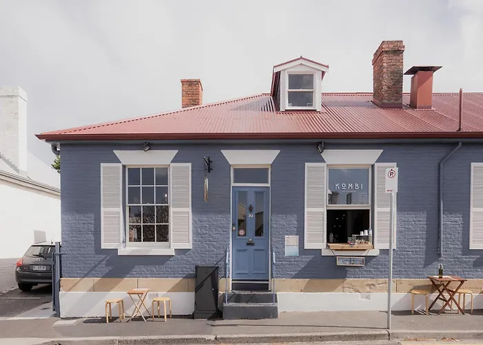 \'Fifteen\' - Heritage Terrace In Battery Point