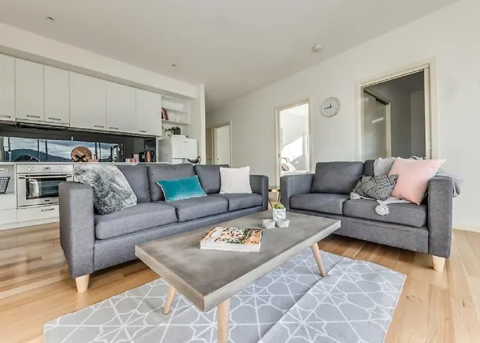 Marina View Apartment