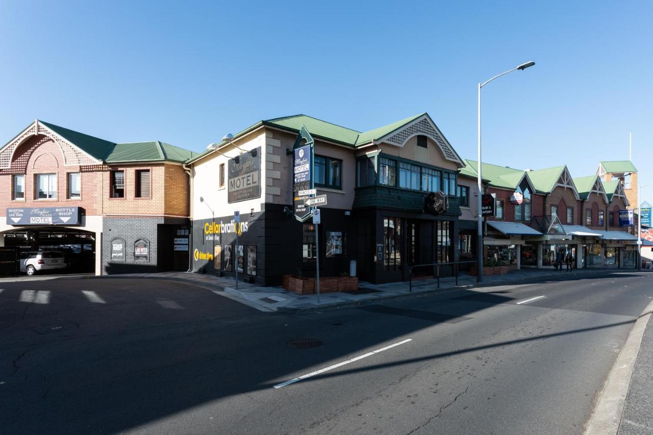 Mayfair Plaza And Hobart